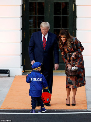 photo 29 in Melania Trump gallery [id1238927] 2019-12-24 00:00:00