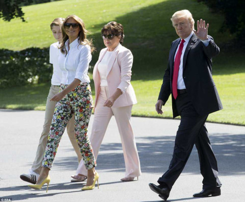 photo 14 in Melania Trump gallery [id1084115] 2018-07-13 00:00:00