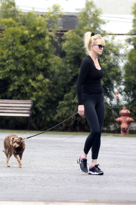 Melanie Griffith pic #970211