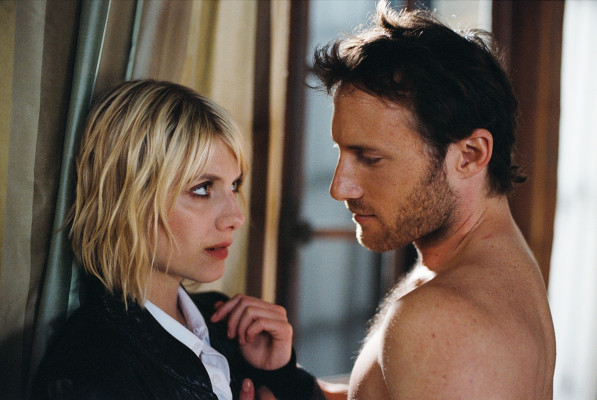 photo 20 in Melanie Laurent gallery [id569135] 2012-10-11 00:00:00