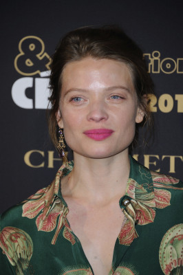 Melanie Thierry pic #1046714