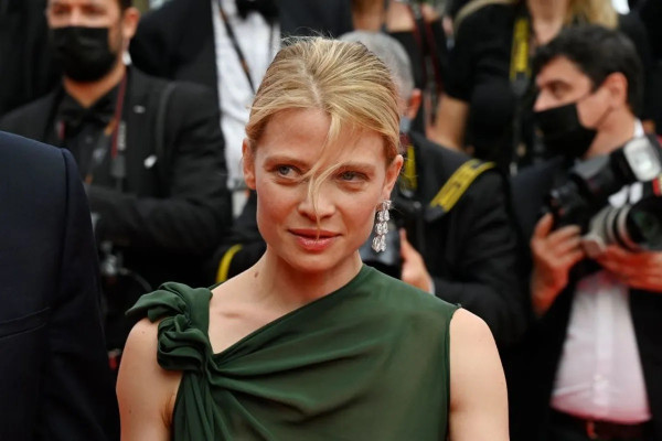 Melanie Thierry Cannes 2021