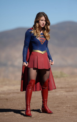 MELISSA BENOIST for Supergirl, Season 1 Promos