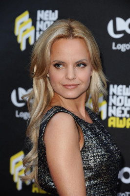 photo 3 in Mena Suvari gallery [id272832] 2010-06-17 00:00:00