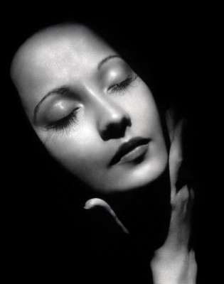 Merle Oberon pic #270395