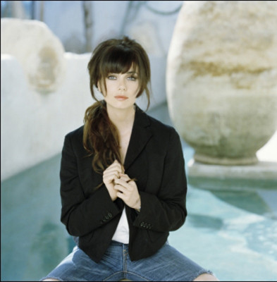 Mia Kirshner pic #54062
