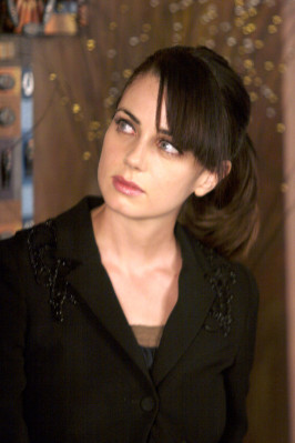 Mia Kirshner pic #50212