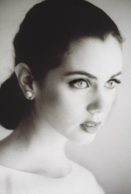 photo 25 in Mia Kirshner gallery [id57187] -0001-11-30 00:00:00