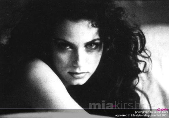 Mia Kirshner pic #94292
