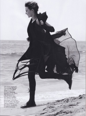 Mia Wasikowska pic #408397