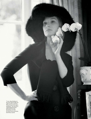 Mia Wasikowska pic #718067