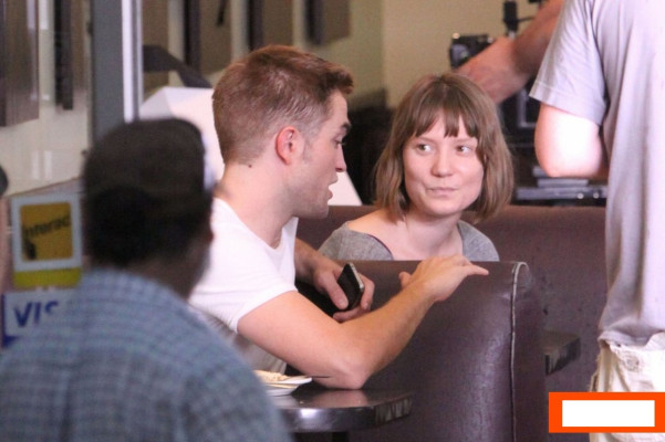 Mia Wasikowska pic #653100