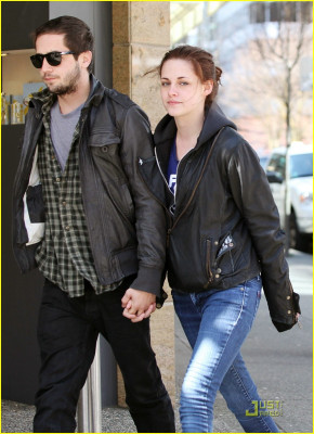 Michael Angarano pic #217097