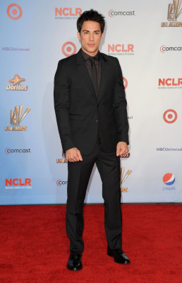 Michael Trevino pic #468658