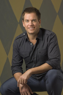 Michel Weatherly pic #234993