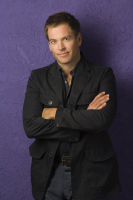 Michel Weatherly pic #234997