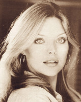 Michelle Pfeiffer pic #120370
