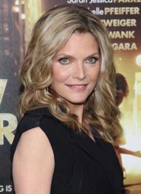 photo 22 in Michelle Pfeiffer gallery [id445272] 2011-12-13 00:00:00