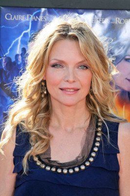 Michelle Pfeiffer pic #234310