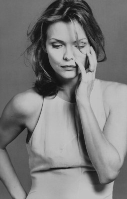 Michelle Pfeiffer pic #210900