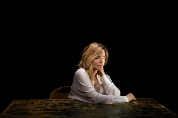 Michelle Pfeiffer by Jay L. Clendenin for Los Angeles Times 2021