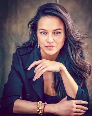 Michelle Rodriguez – Moves Magazine December 2018 Photos
