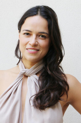 Michelle Rodriguez – “Widows” Press Conference in Los Angeles