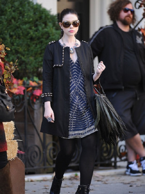 photo 8 in Michelle Trachtenberg gallery [id564195] 2012-09-27 00:00:00