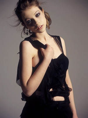 photo 12 in Michelle Trachtenberg gallery [id207508] 2009-11-16 00:00:00