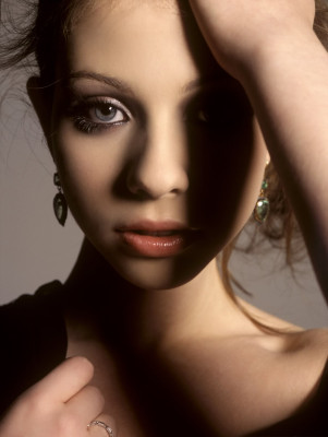 photo 10 in Michelle Trachtenberg gallery [id207510] 2009-11-16 00:00:00