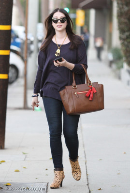 photo 27 in Michelle Trachtenberg gallery [id590768] 2012-12-16 00:00:00