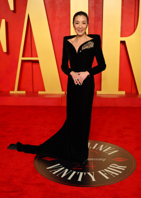 Michelle Yeoh – Vanity Fair Oscar Party in Los Angeles