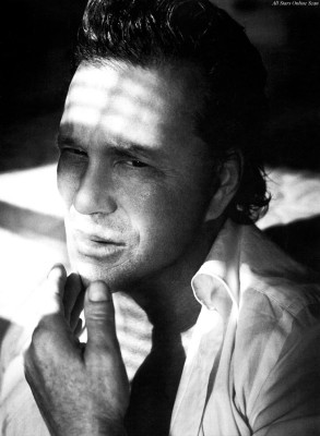 photo 23 in Mickey Rourke gallery [id17032] -0001-11-30 00:00:00