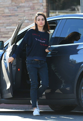 Mila Kunis Street Style