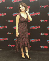 Milana Vayntrub at NYCC 2018