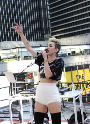 Miley Cyrus pic #653238