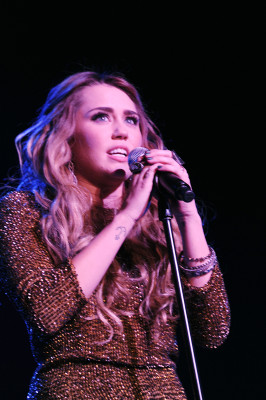 Miley Cyrus pic #474466