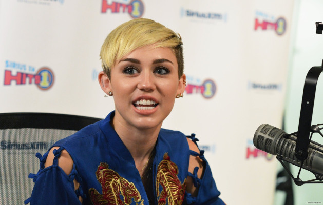 Miley Cyrus pic #653406
