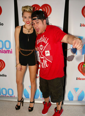 Miley Cyrus pic #654213