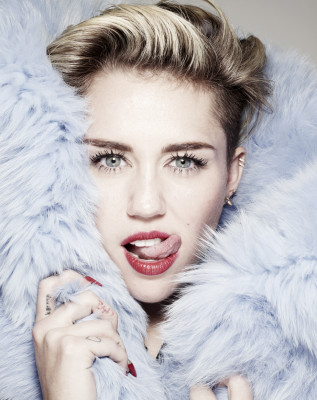Miley Cyrus pic #695681