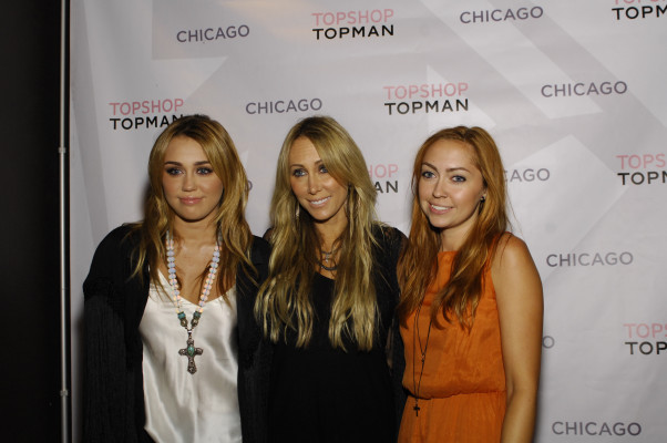 Miley Cyrus pic #445407