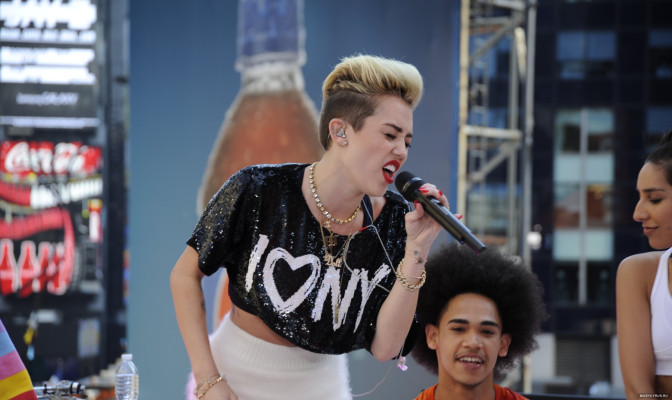 Miley Cyrus pic #653246