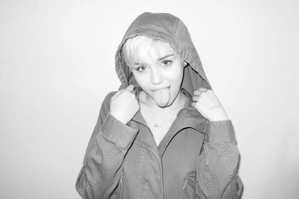 Miley Cyrus pic #748433