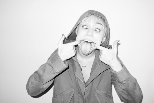 Miley Cyrus pic #748434