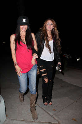 Miley Cyrus pic #480571