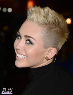 Miley Cyrus pic #594301