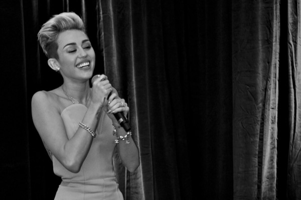 Miley Cyrus pic #653744