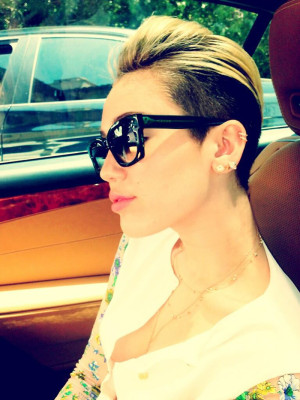 Miley Cyrus pic #641144