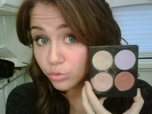 Miley Cyrus pic #181585