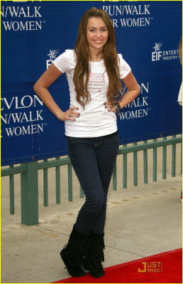 Miley Cyrus pic #157103